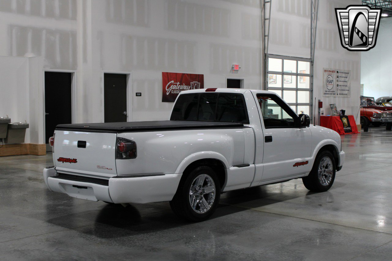 Used 2003 GMC Sonoma SLS w/ SLS Preferred Equipment Group image 4