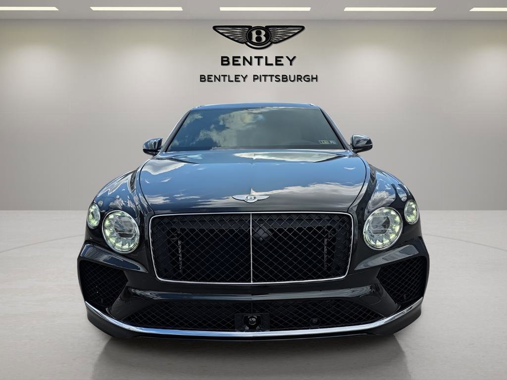 New 2025 Bentley Bentayga image 2