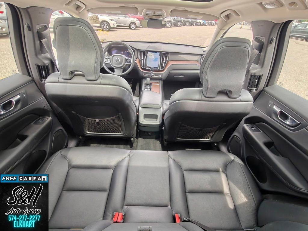 Used 2023 Volvo XC60 B5 Plus AWD/4WD image 20