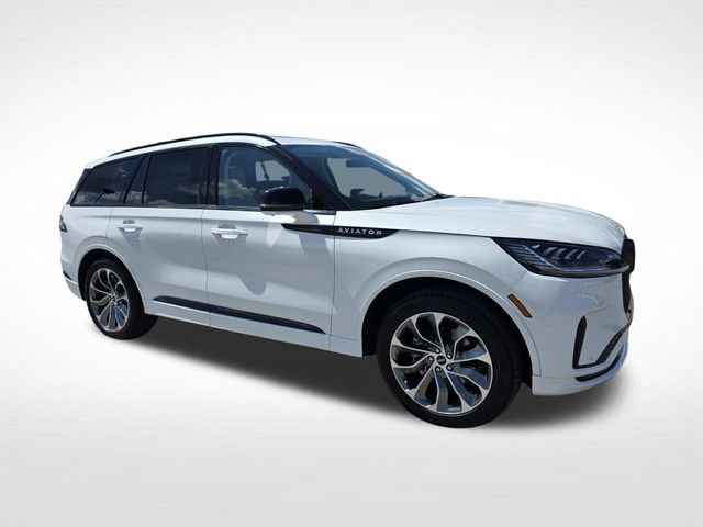 New 2026 Lincoln Aviator 2WD w/ Jet Appearance Package