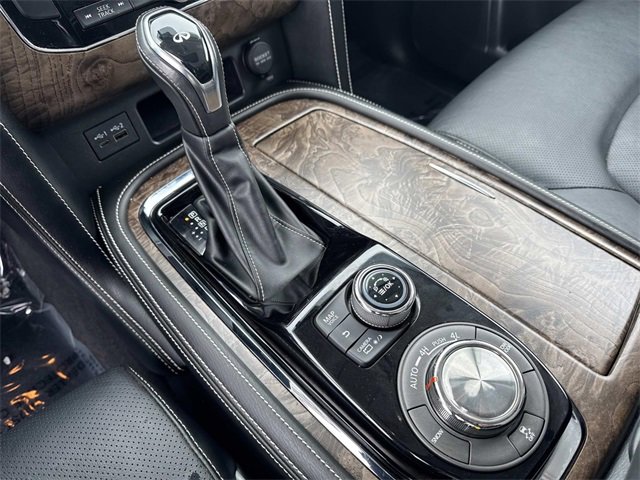 Used 2021 INFINITI QX80 Premium Select w/ All-Season Package image 25