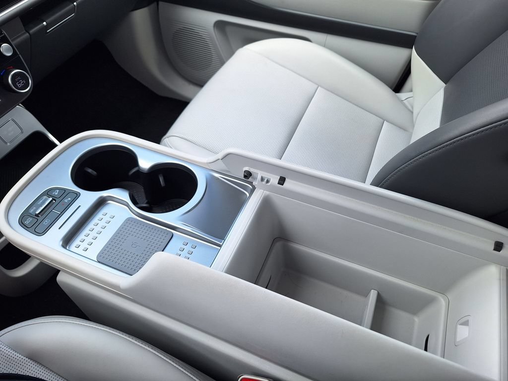 Certified 2026 Hyundai Ioniq 9 SEL AWD/4WD image 27