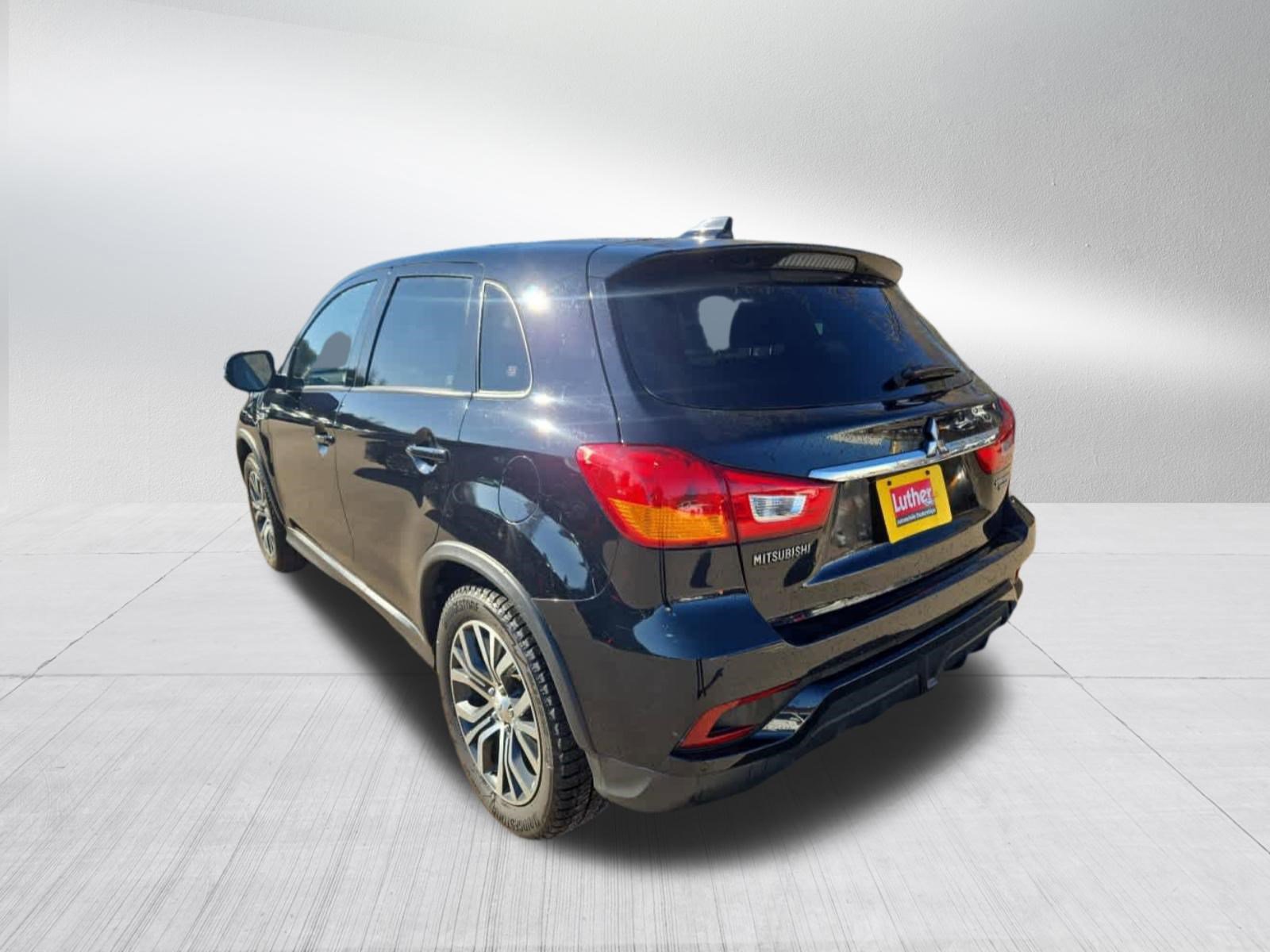 Used 2018 Mitsubishi Outlander Sport ES FWD image 5