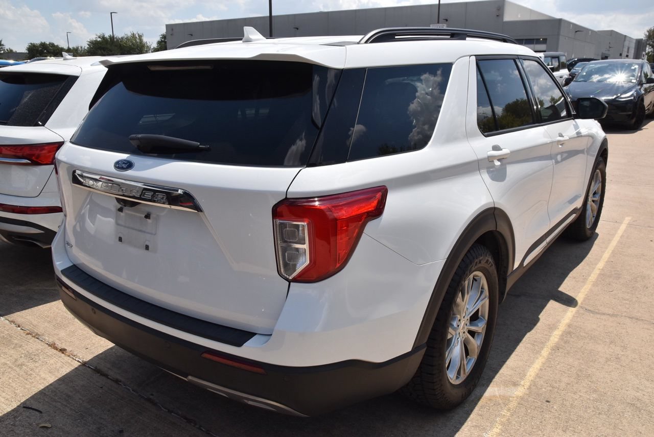 Used 2020 Ford Explorer XLT w/ Equipment Group 202A RWD image 5