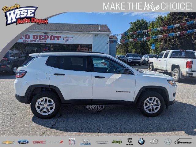 Used 2021 Jeep Compass Sport AWD/4WD image 2