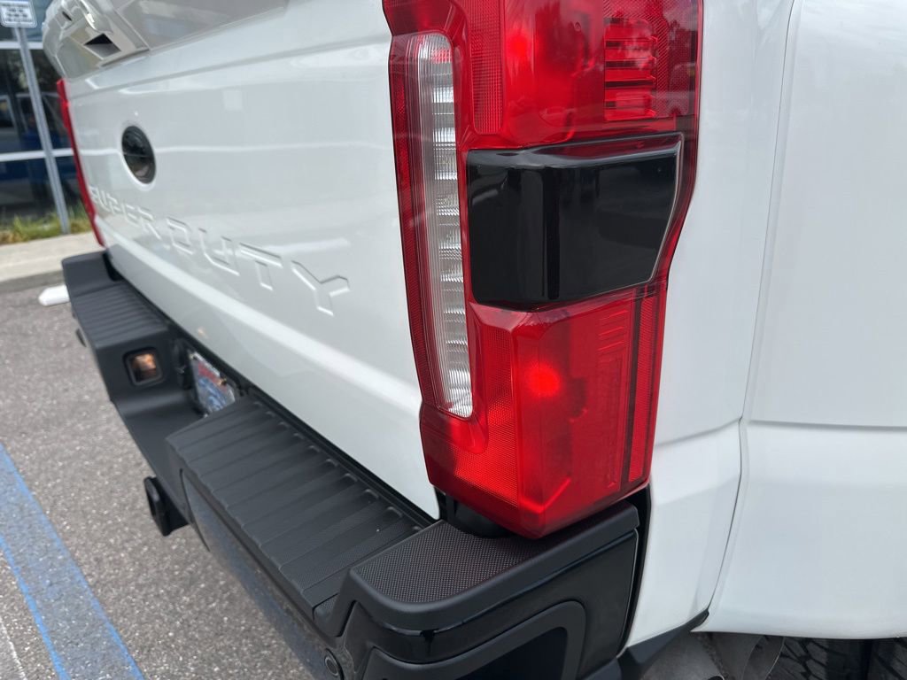 Used 2023 Ford F450 Lariat AWD/4WD image 11
