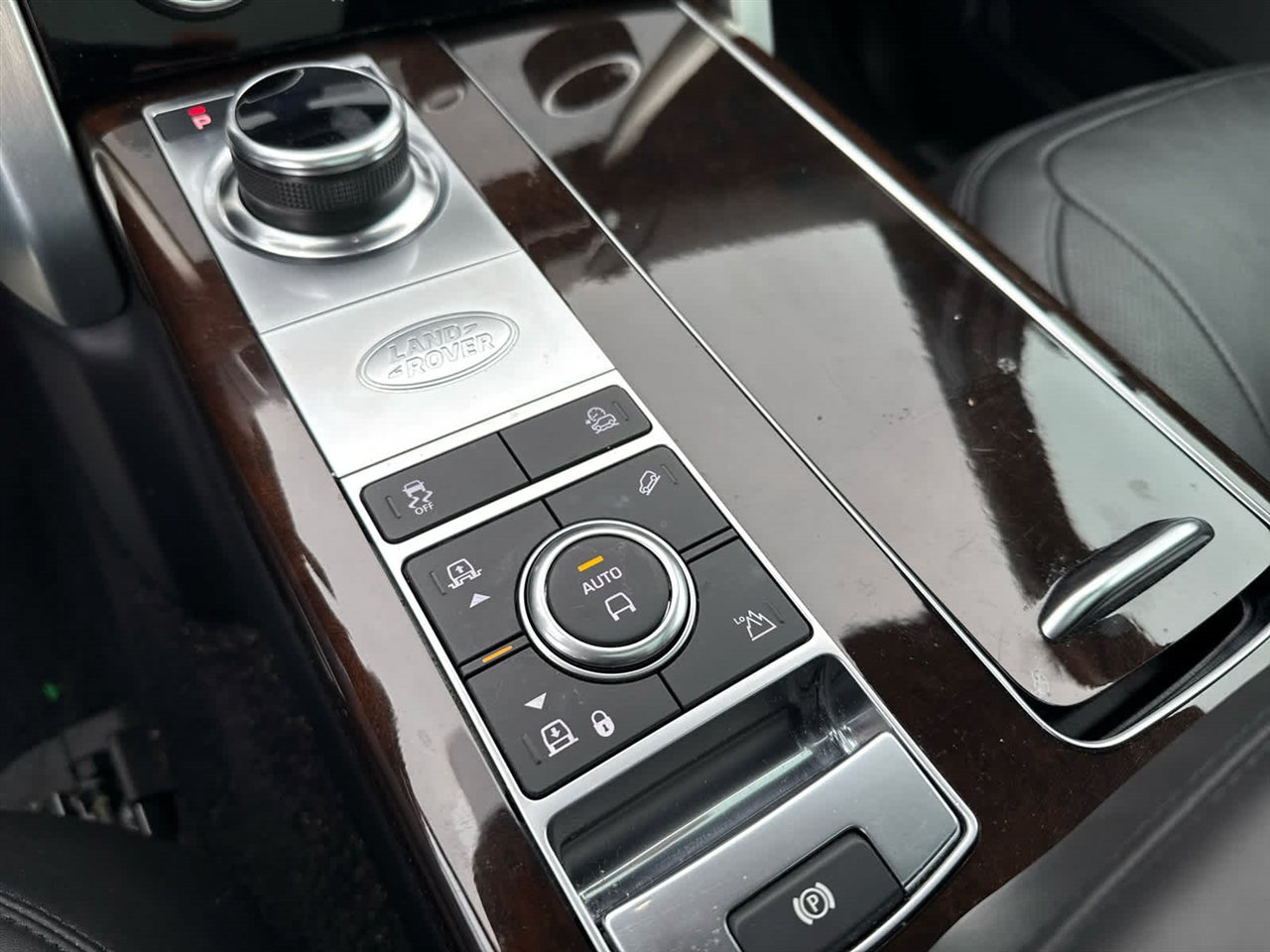 Used 2022 Land Rover Range Rover Westminster Edition image 19