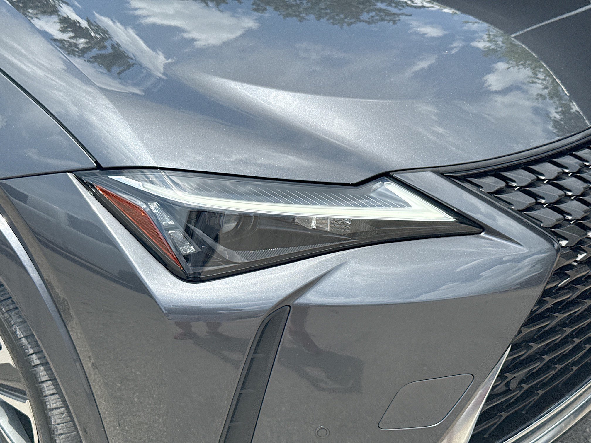 Used 2023 Lexus UX 250h FWD w/ Accessory Package (Z1) image 34