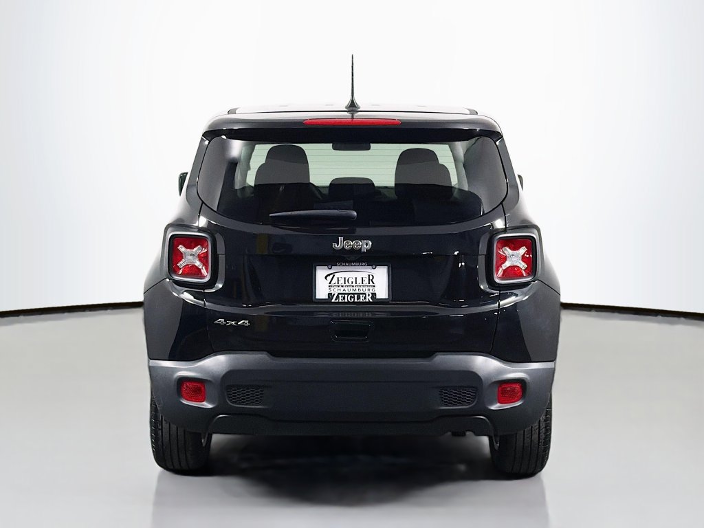 Used 2023 Jeep Renegade Latitude AWD/4WD image 6