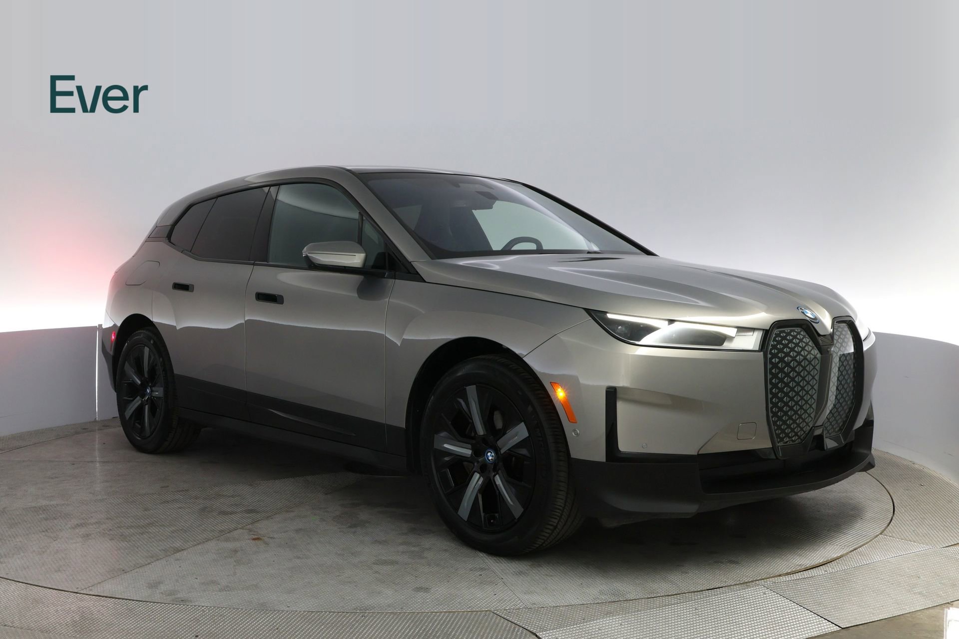 Used 2022 BMW iX xDrive50 w/ Convenience Package AWD/4WD image 13