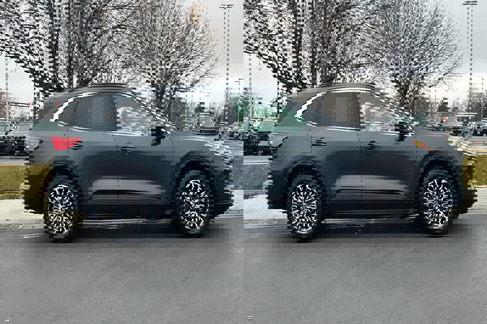 Certified 2022 Ford Escape Titanium w/ Titanium Premium Package image 8