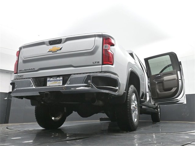 Used 2023 Chevrolet Silverado 3500 LTZ w/ LTZ Convenience Package image 55