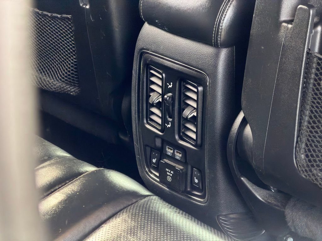 Used 2019 Jeep Grand Cherokee Overland AWD/4WD image 29