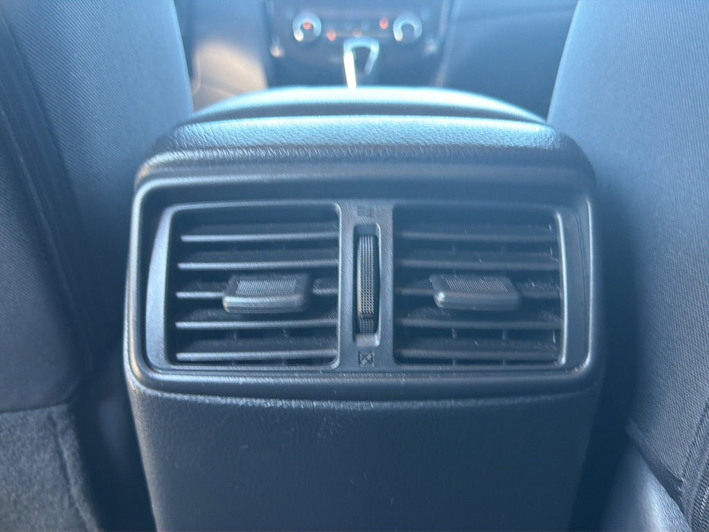 Used 2020 Nissan Rogue SV FWD image 29