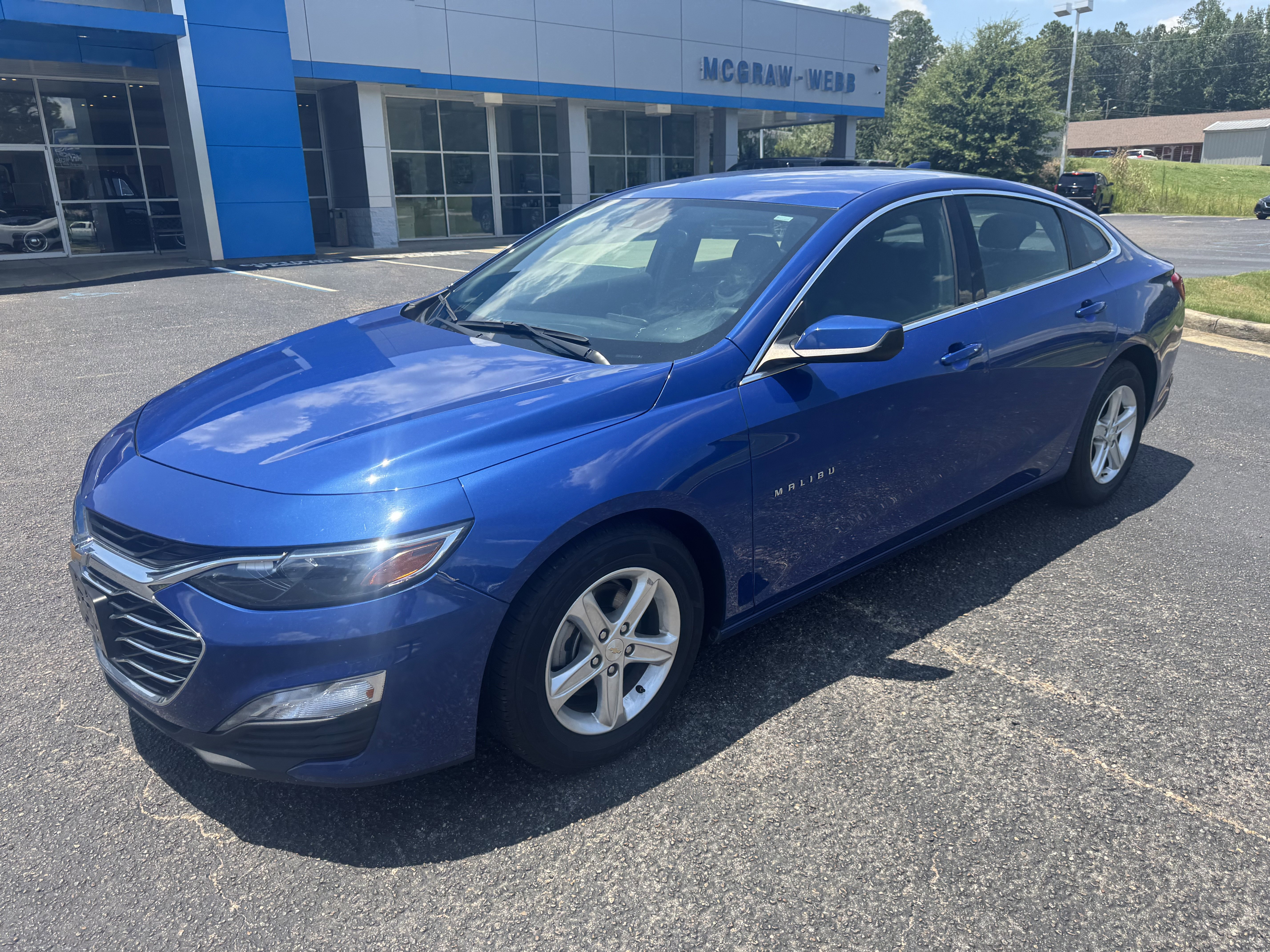 Used 2023 Chevrolet Malibu LT image 3