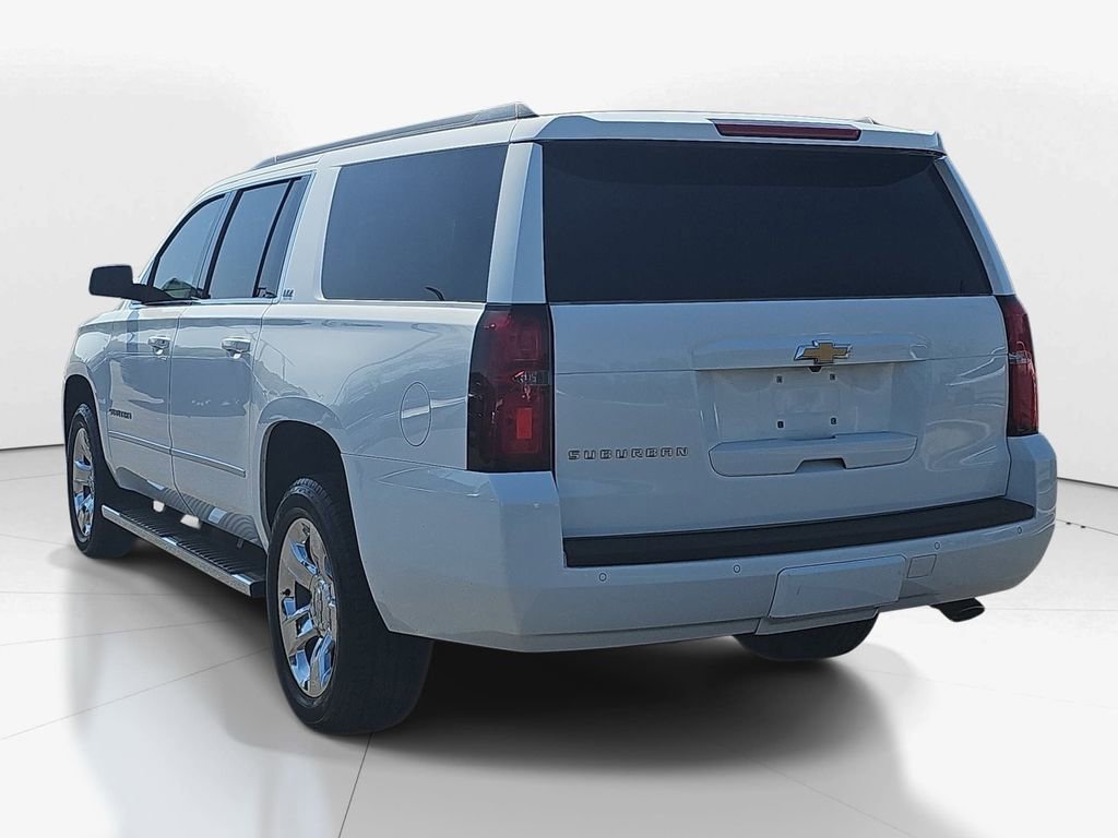 Used 2017 Chevrolet Suburban LT w/ LT Signature Package RWD image 7
