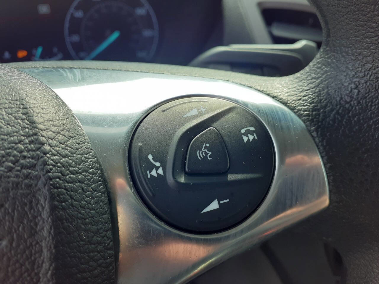 Used 2019 Ford Transit Connect XL image 16