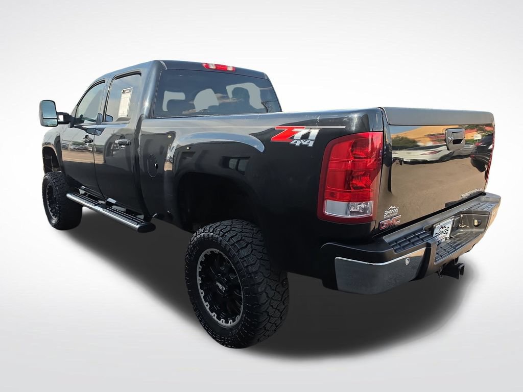 Used 2010 GMC Sierra 2500 SLT w/ SLT Convenience Package AWD/4WD image 3
