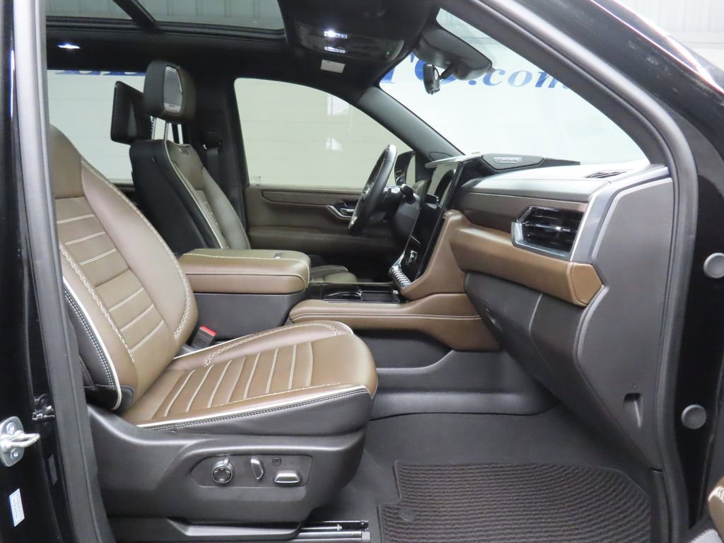 Used 2025 GMC Yukon Denali Ultimate image 40