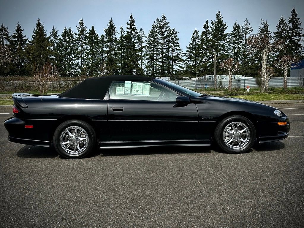 Used 2002 Chevrolet Camaro Z28 w/ Sport Appearance Pkg RWD image 48