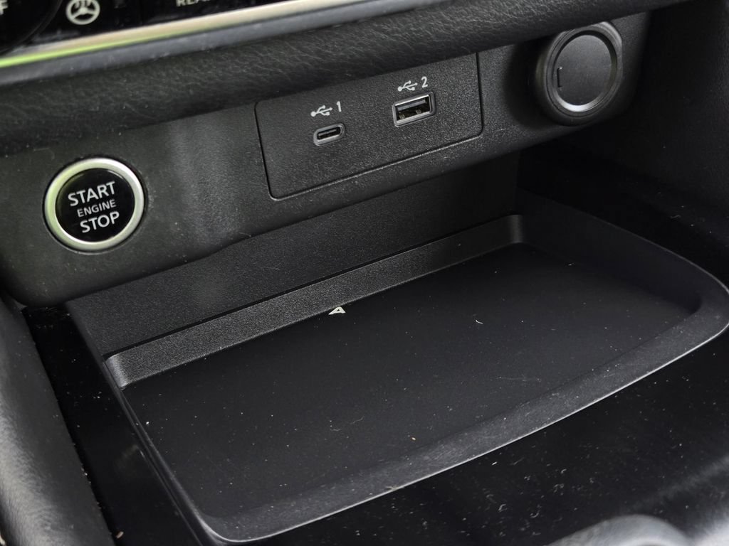 Certified 2022 Nissan Rogue SL FWD image 25
