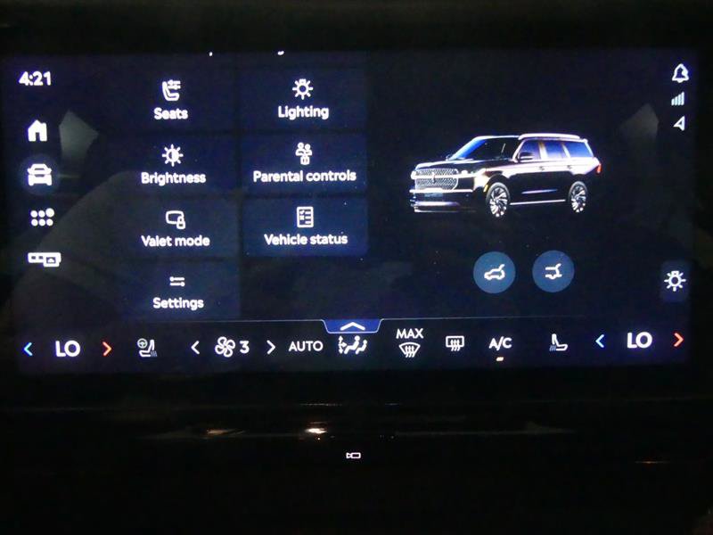 Used 2025 Lincoln Navigator Reserve w/ Jet Appearance Package AWD/4WD image 21