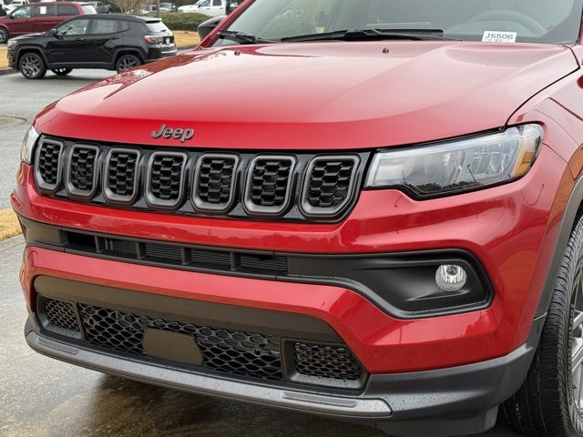 New 2026 Jeep Compass Latitude image 10