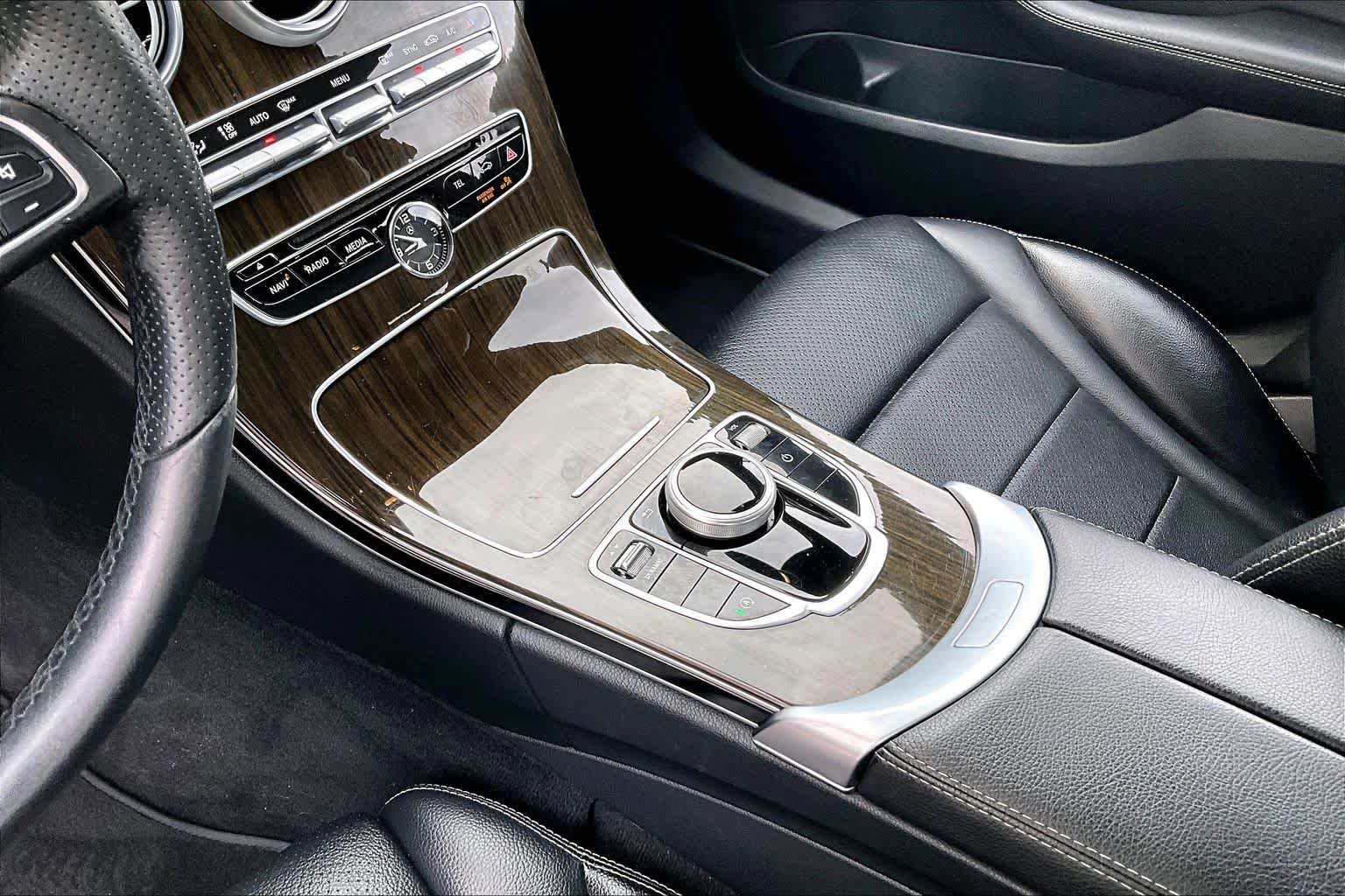 Used 2018 Mercedes-Benz C 300 4MATIC Sedan image 16