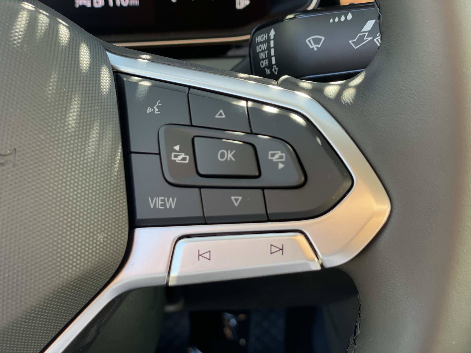 New 2027 Volkswagen Jetta SE FWD image 10