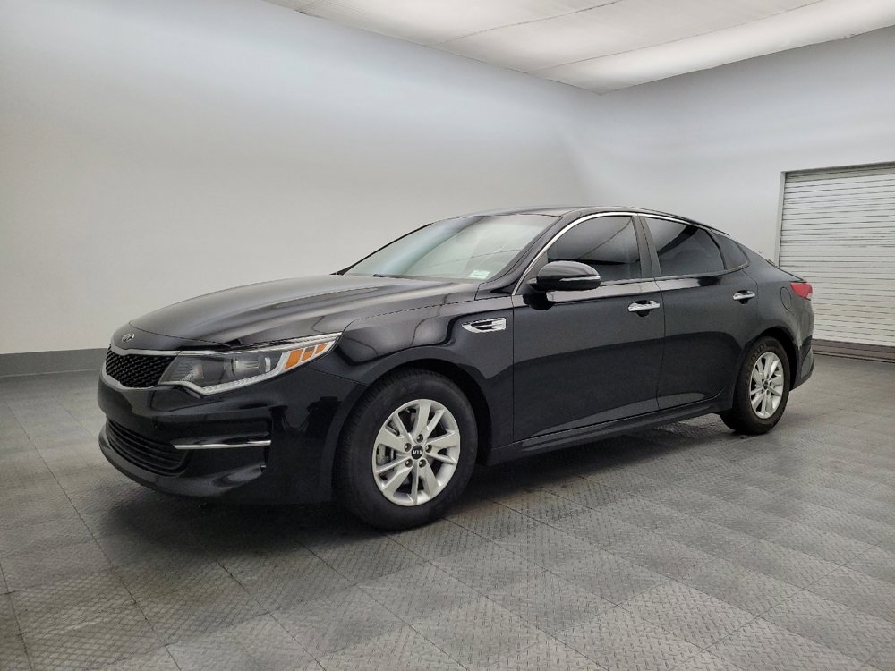 Used 2018 Kia Optima LX image 2