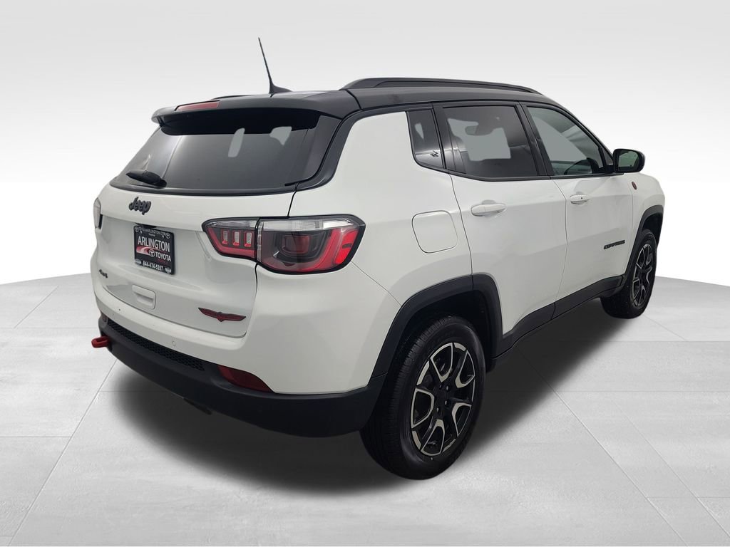 Used 2024 Jeep Compass Trailhawk image 4