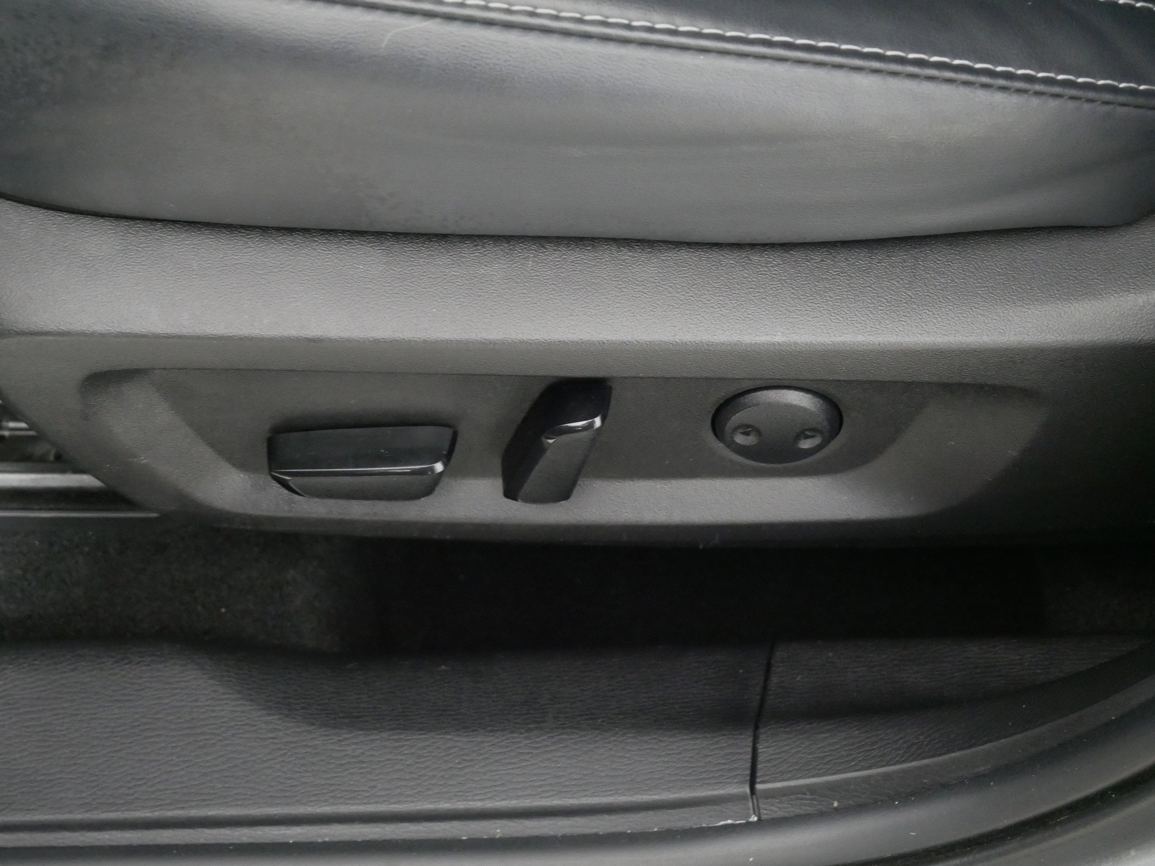 Used 2024 Mitsubishi Outlander SE image 20