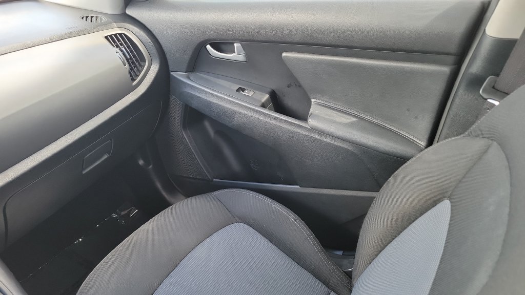 Used 2014 Kia Sportage LX FWD image 13