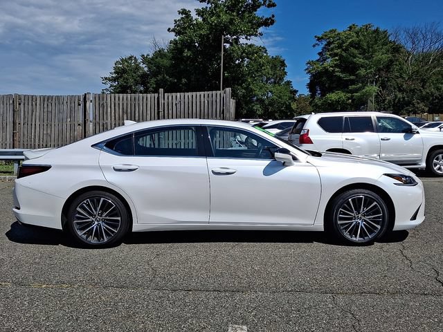 Used 2025 Lexus ES 350 w/ Premium Package FWD image 7