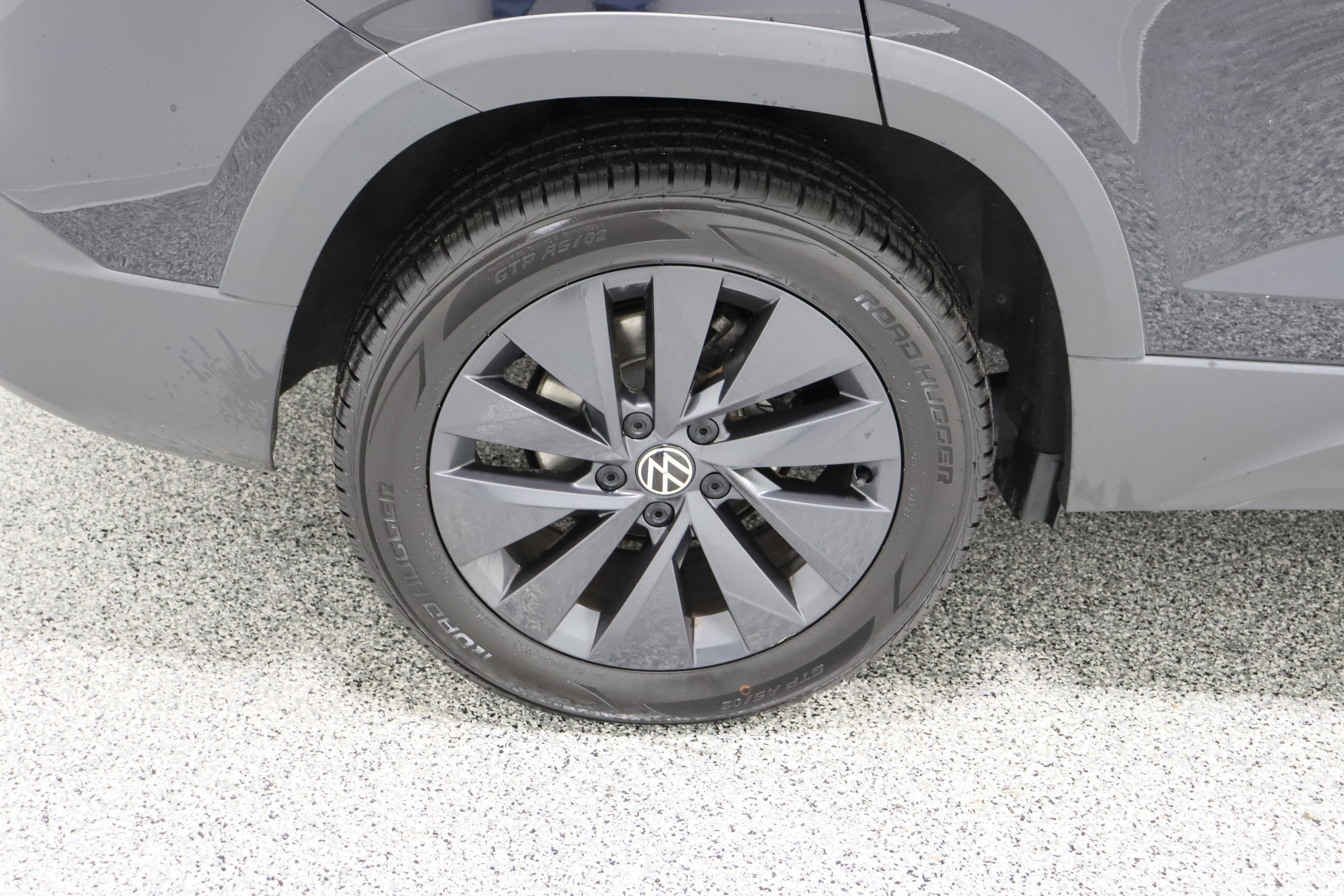 Used 2022 Volkswagen Taos S image 6