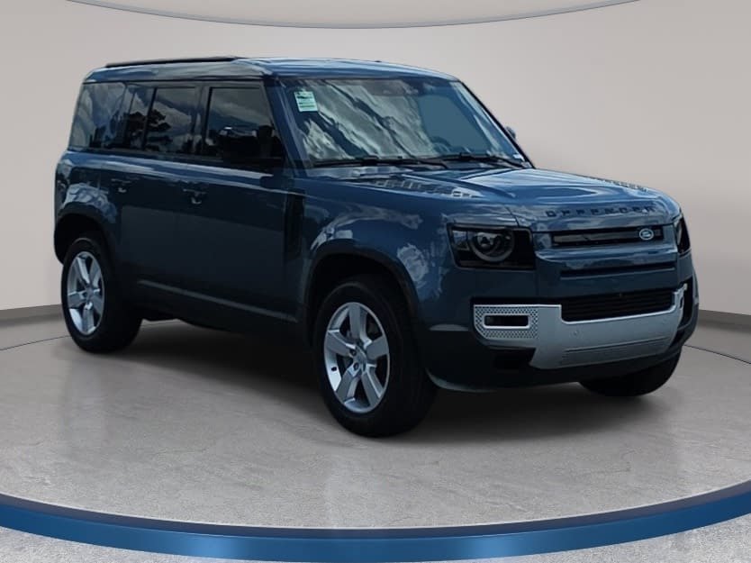 Certified 2025 Land Rover Defender 110 S AWD/4WD image 3