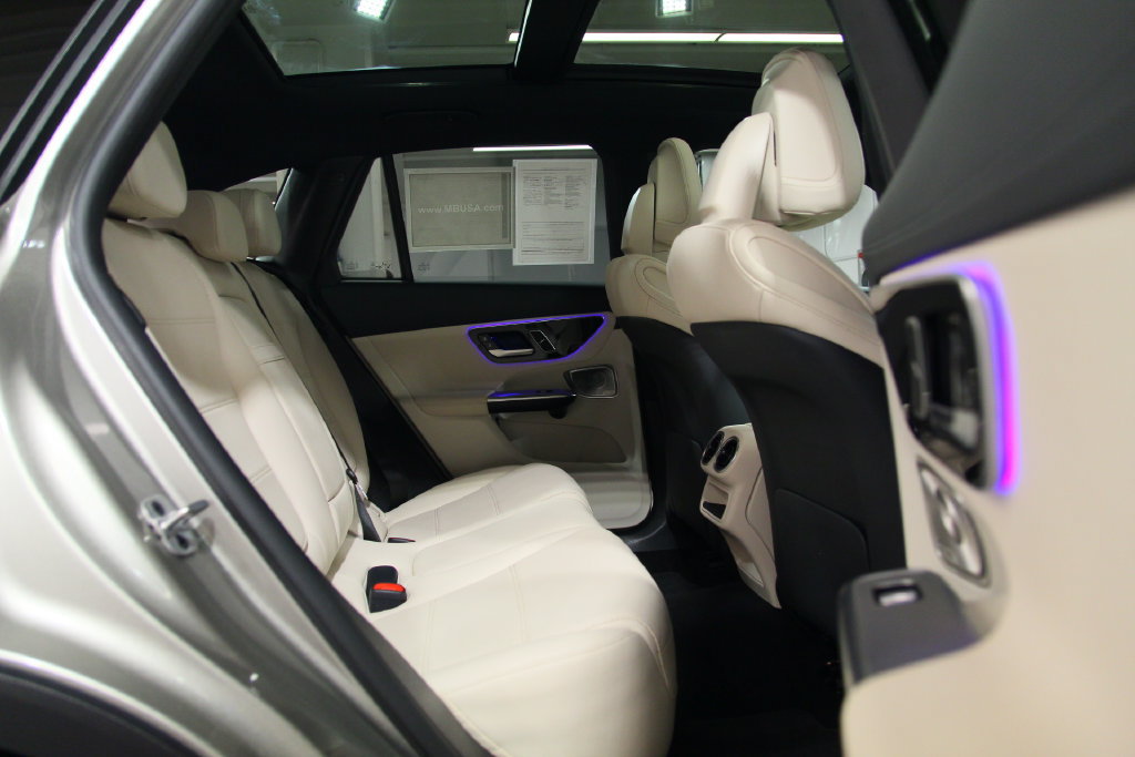 Certified 2023 Mercedes-Benz GLC 300 4MATIC image 24
