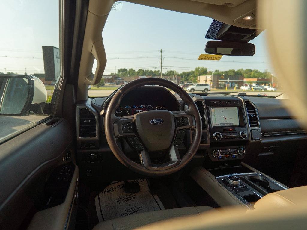 Used 2020 Ford Expedition Max XLT w/ Equipment Group 202A RWD image 15