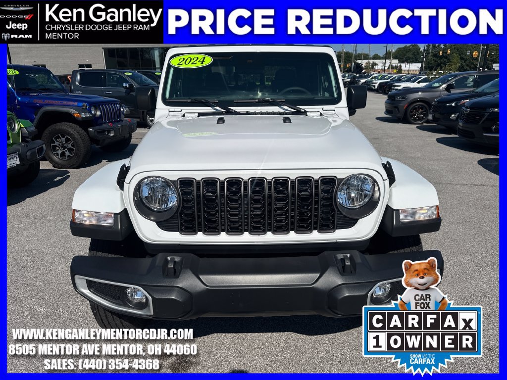 Certified 2024 Jeep Gladiator Sport AWD/4WD image 2