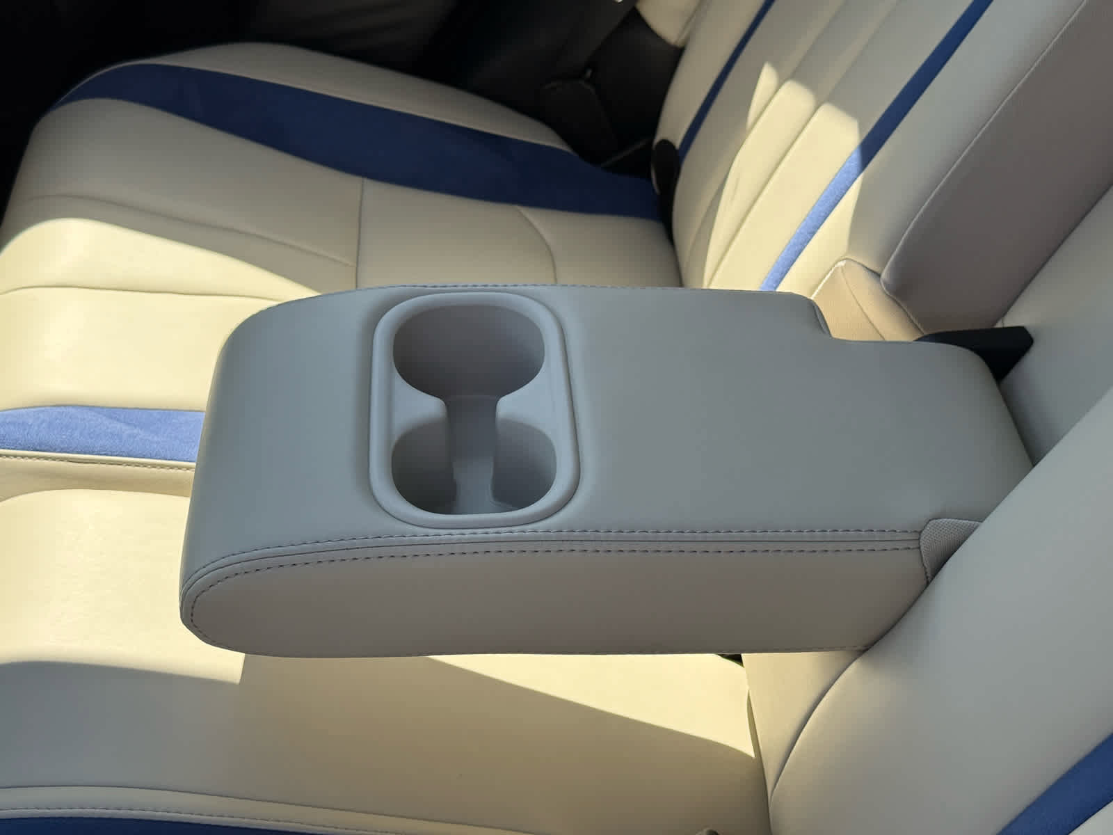 Used 2025 Acura ADX A-Spec image 31