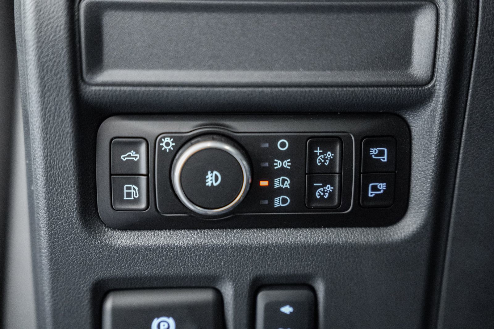 Certified 2025 Ford F150 Lariat w/ Equipment Group 502A High image 49