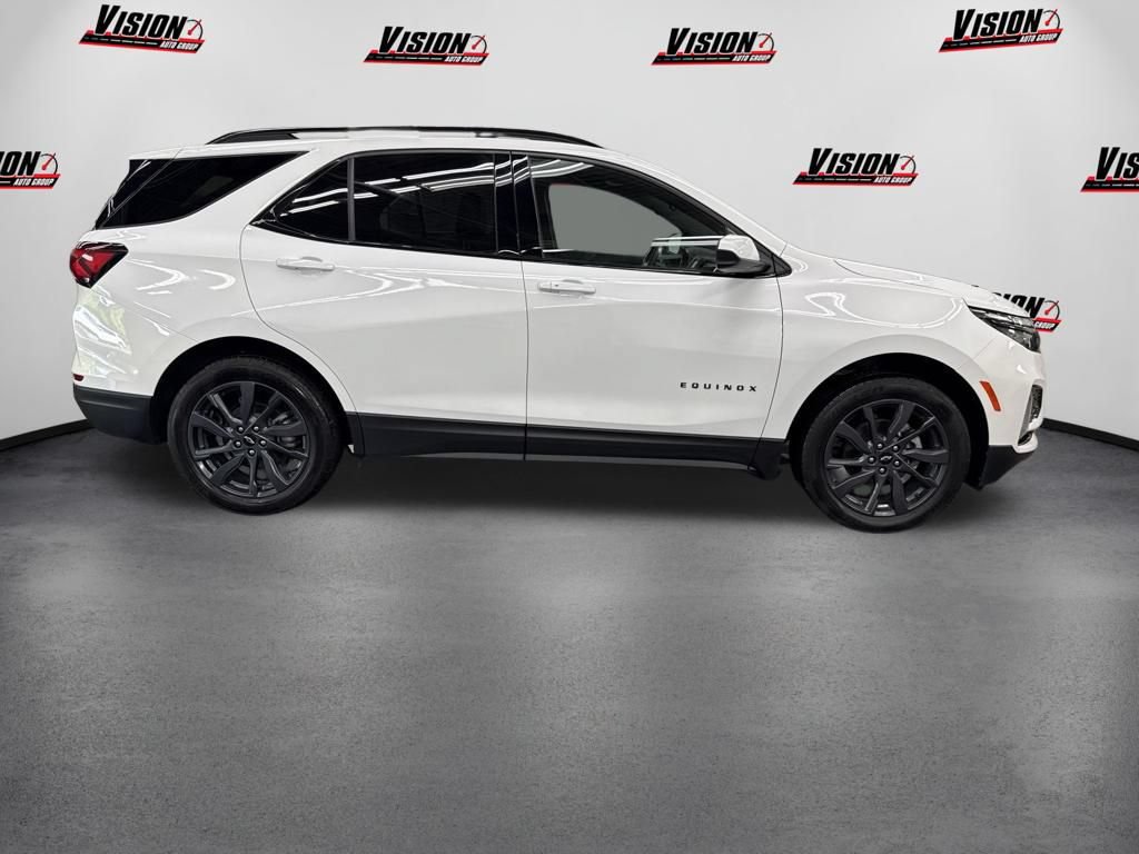 Used 2024 Chevrolet Equinox RS AWD/4WD image 4