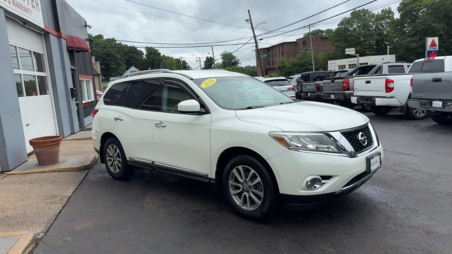Used 2016 Nissan Pathfinder SL w/ SL Tech Package AWD/4WD image 4