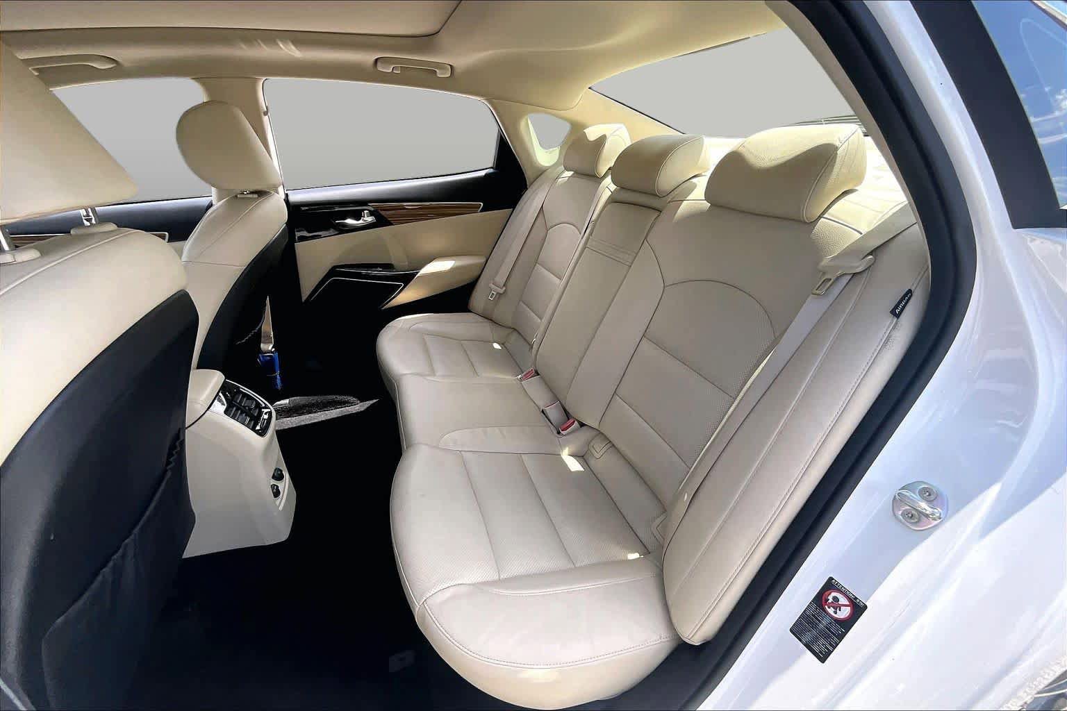 Used 2019 Kia Cadenza Technology FWD image 32