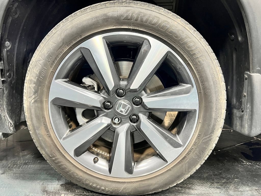 Used 2025 Honda Pilot Elite image 26