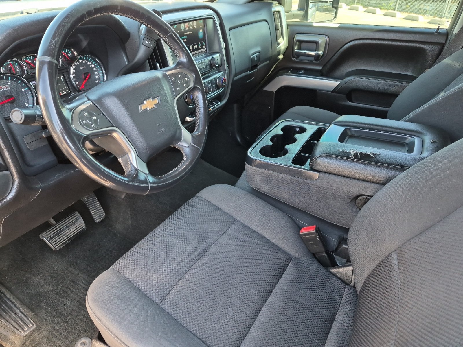 Used 2018 Chevrolet Silverado 2500 LT w/ LT Convenience Package AWD/4WD image 10