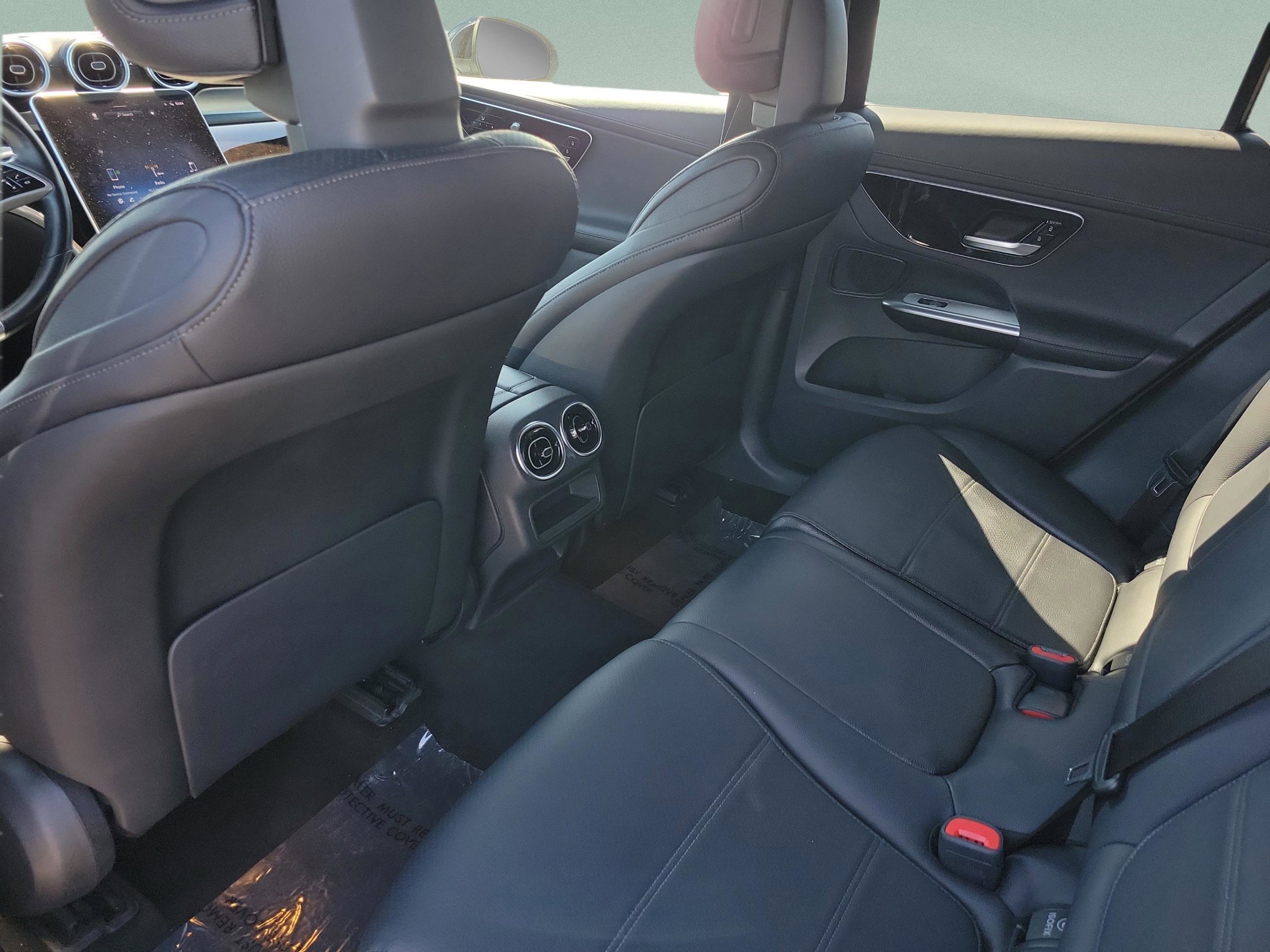 Certified 2024 Mercedes-Benz GLC 300 4MATIC image 28