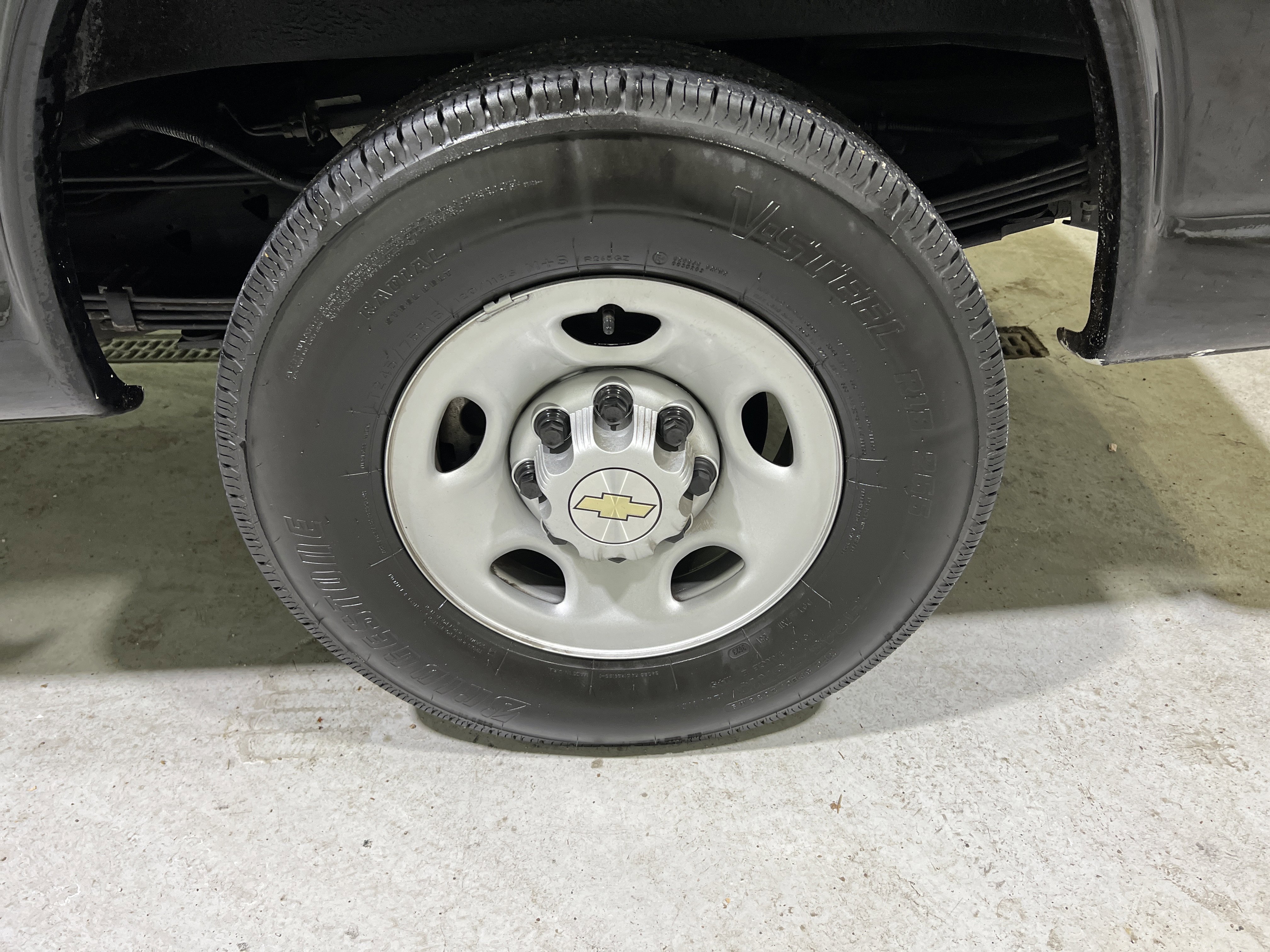 Certified 2023 Chevrolet Express 3500 w/ Driver Convenience Package image 13