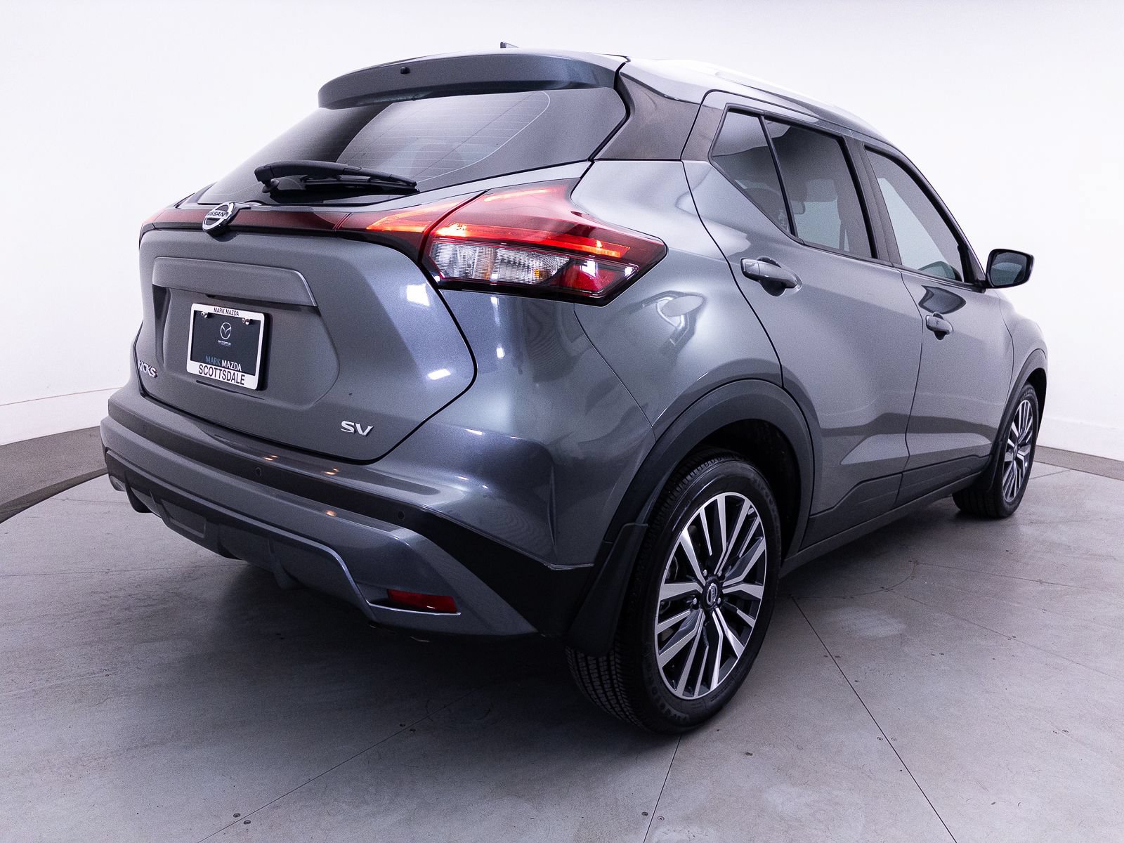 Used 2021 Nissan Kicks SV FWD image 14
