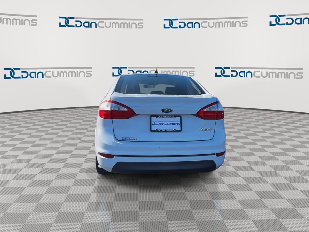Used 2015 Ford Fiesta S image 7